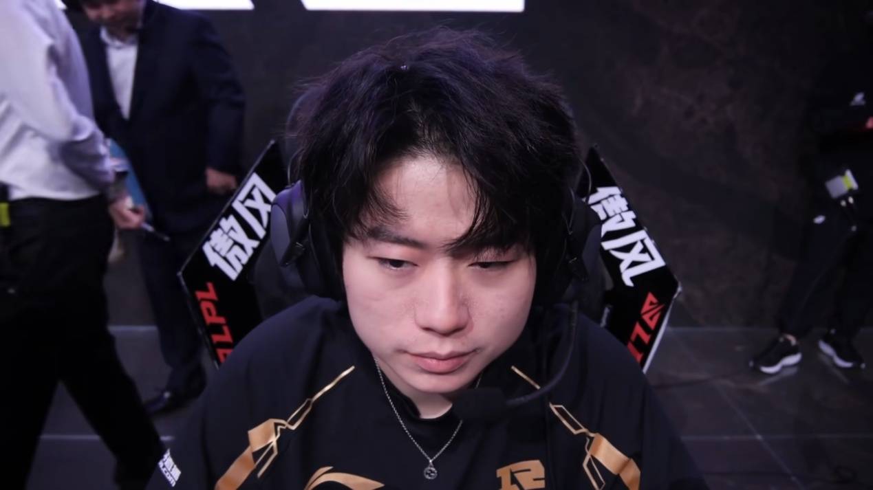 Scout新星出色防守表现惊艳，RNG未来可期！